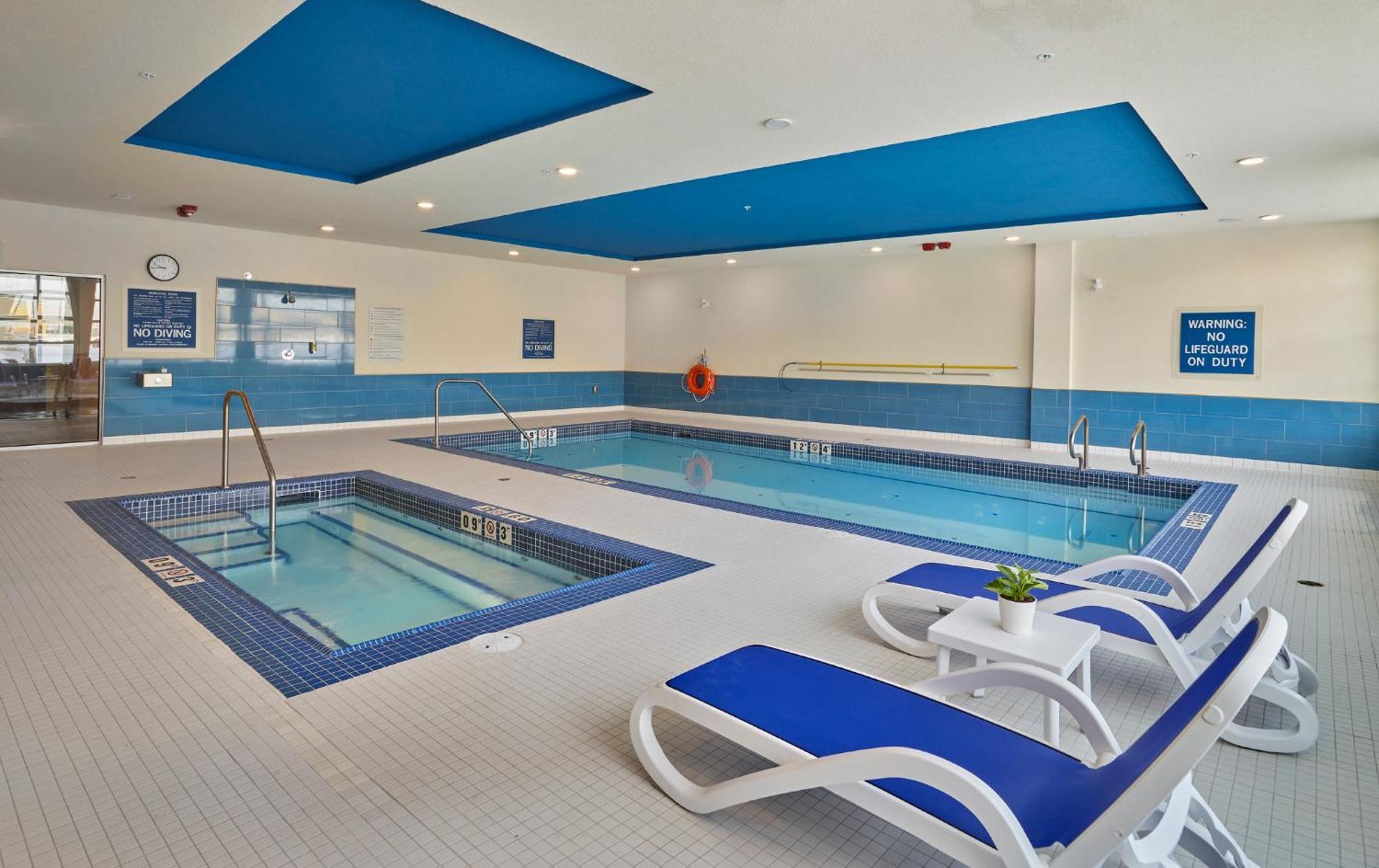 Готель Element Edmonton West Екстер'єр фото